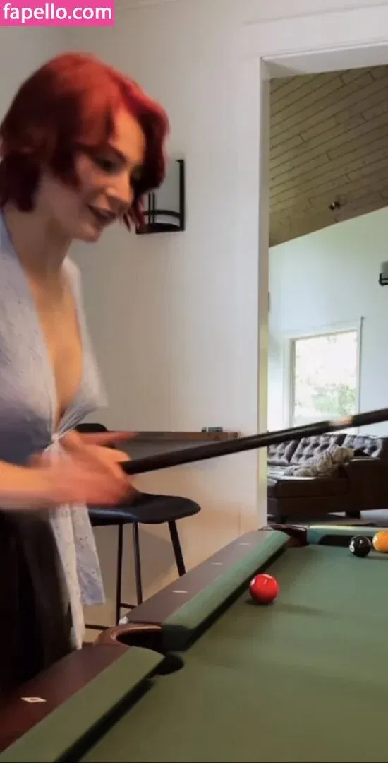 KallMeKris Onlyfans Photo Gallery 