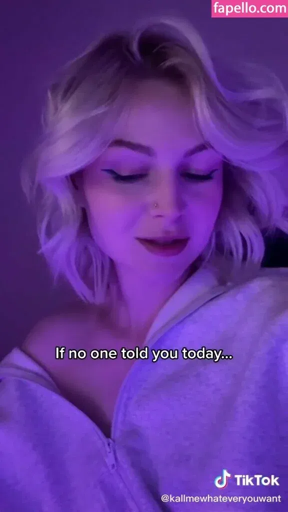 KallMeKris Onlyfans Photo Gallery 