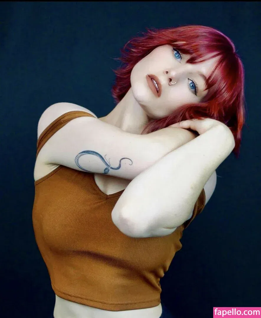 KallMeKris Onlyfans Photo Gallery 