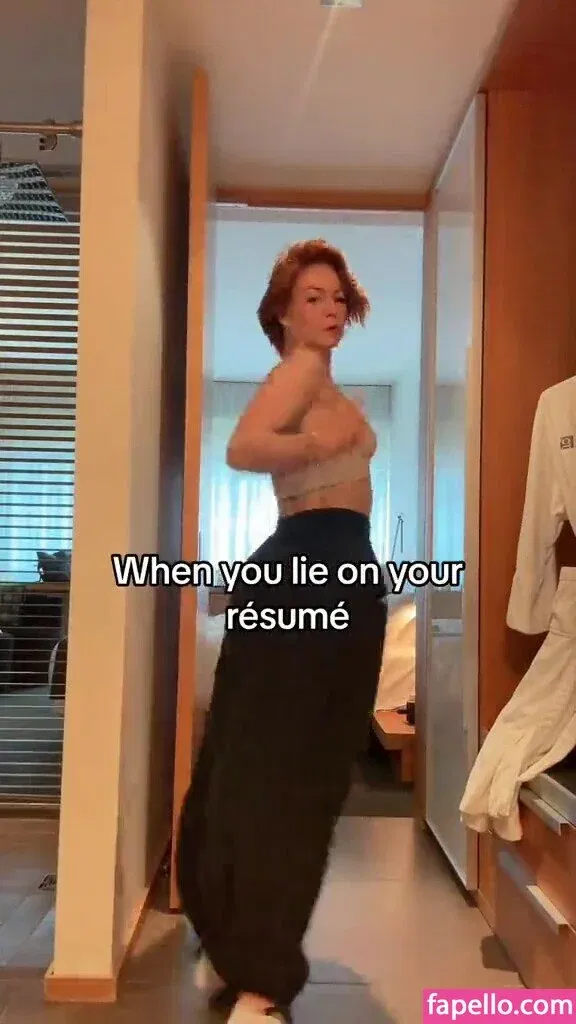 KallMeKris Onlyfans Photo Gallery 