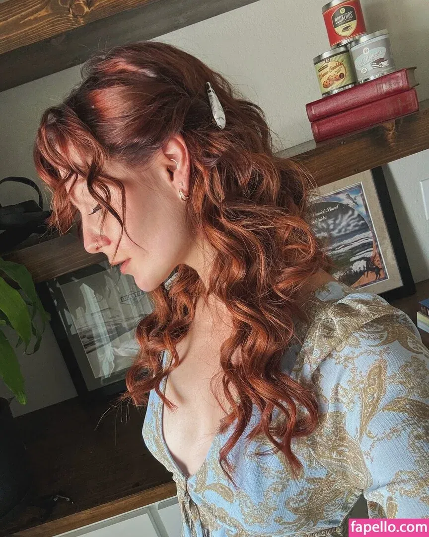 KallMeKris Onlyfans Photo Gallery 