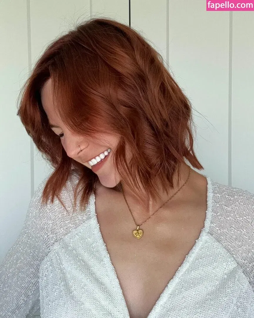 KallMeKris Onlyfans Photo Gallery 