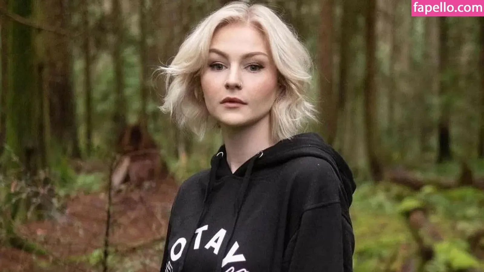 KallMeKris Onlyfans Photo Gallery 