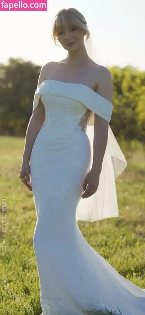 KallMeKris Onlyfans Photo Gallery 