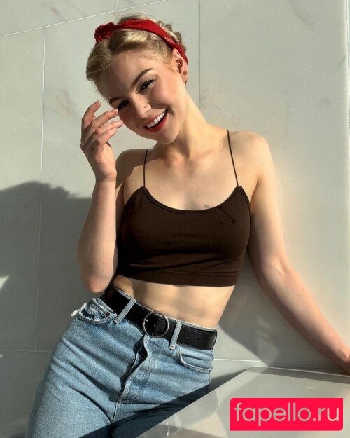 KallMeKris Onlyfans Photo Gallery 