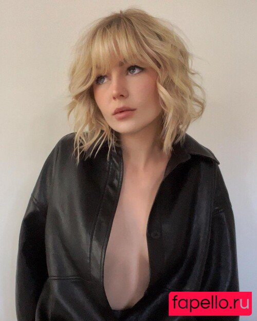 KallMeKris Onlyfans Photo Gallery 