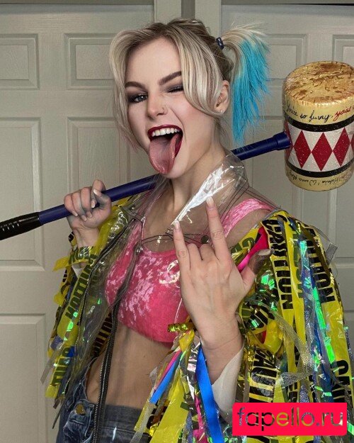 KallMeKris Onlyfans Photo Gallery 