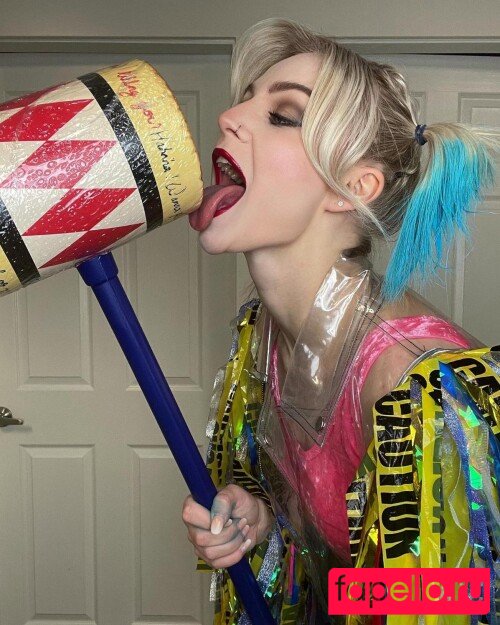 KallMeKris Onlyfans Photo Gallery 