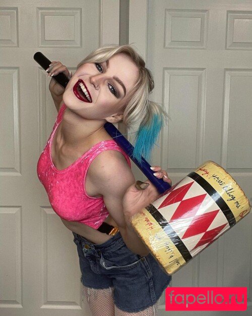 KallMeKris Onlyfans Photo Gallery 