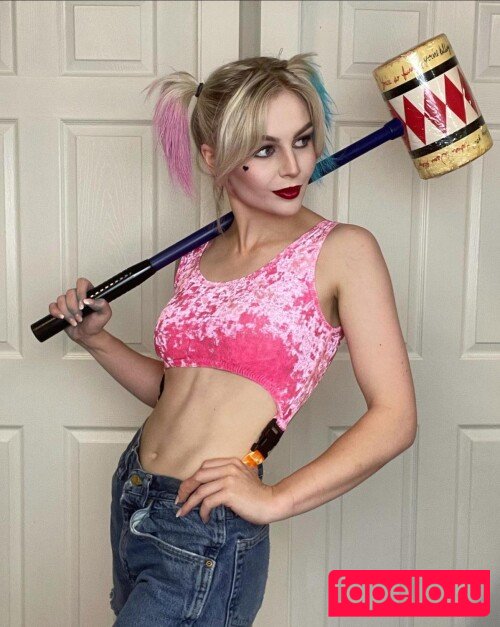 KallMeKris Onlyfans Photo Gallery 