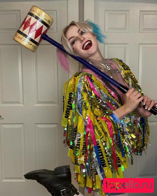 KallMeKris Onlyfans Photo Gallery 