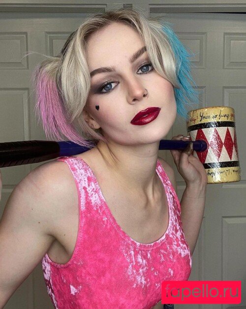 KallMeKris Onlyfans Photo Gallery 