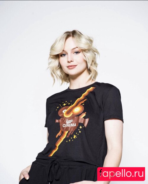 KallMeKris Onlyfans Photo Gallery 