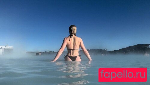 KallMeKris Onlyfans Photo Gallery 