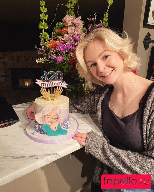 KallMeKris Onlyfans Photo Gallery 