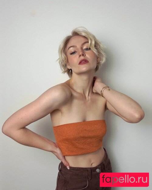 KallMeKris Onlyfans Photo Gallery 