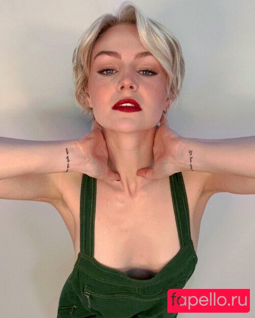 KallMeKris Onlyfans Photo Gallery 