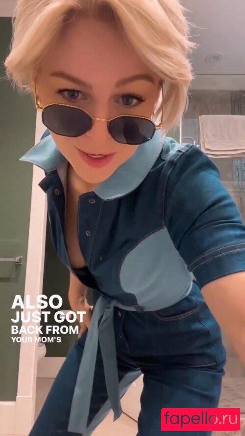 KallMeKris Onlyfans Photo Gallery 