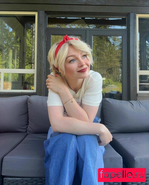 KallMeKris Onlyfans Photo Gallery 