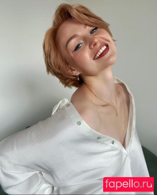 KallMeKris Onlyfans Photo Gallery 