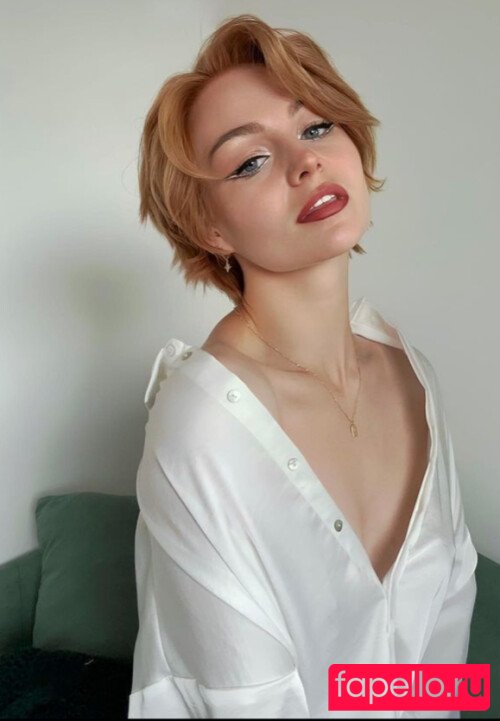 KallMeKris Onlyfans Photo Gallery 