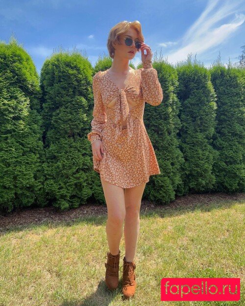 KallMeKris Onlyfans Photo Gallery 