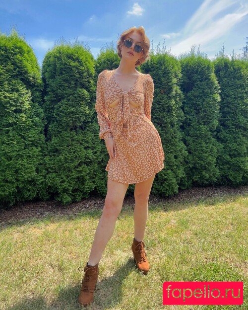 KallMeKris Onlyfans Photo Gallery 