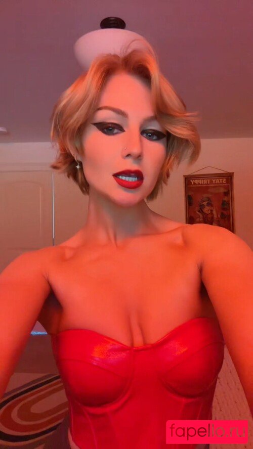 KallMeKris Onlyfans Photo Gallery 