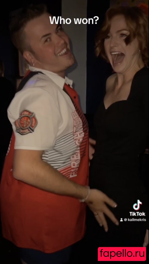 KallMeKris Onlyfans Photo Gallery 