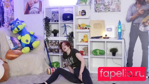 KallMeKris Onlyfans Photo Gallery 