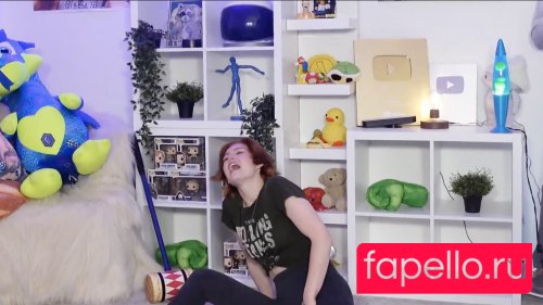 KallMeKris Onlyfans Photo Gallery 