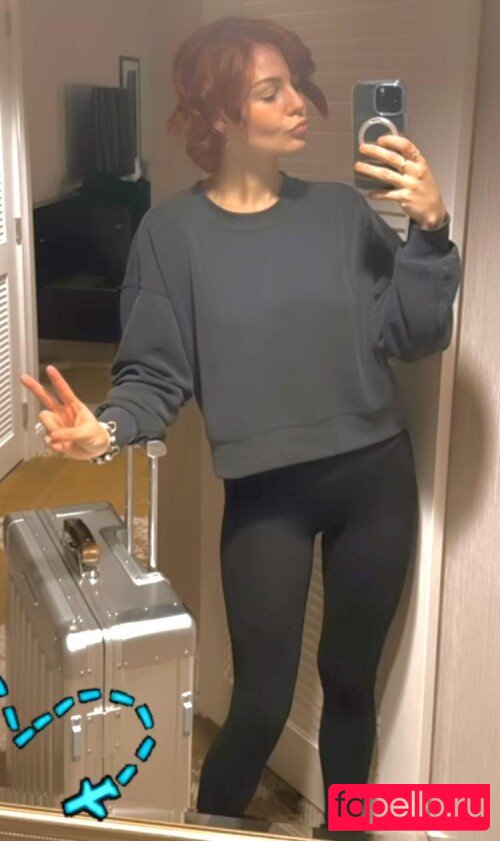 KallMeKris Onlyfans Photo Gallery 