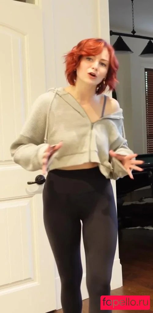 KallMeKris Onlyfans Photo Gallery 