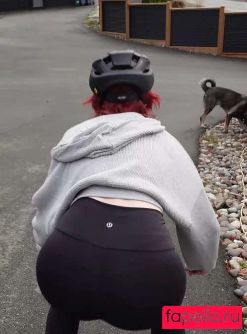 KallMeKris Onlyfans Photo Gallery 