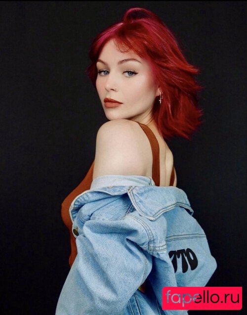 KallMeKris Onlyfans Photo Gallery 