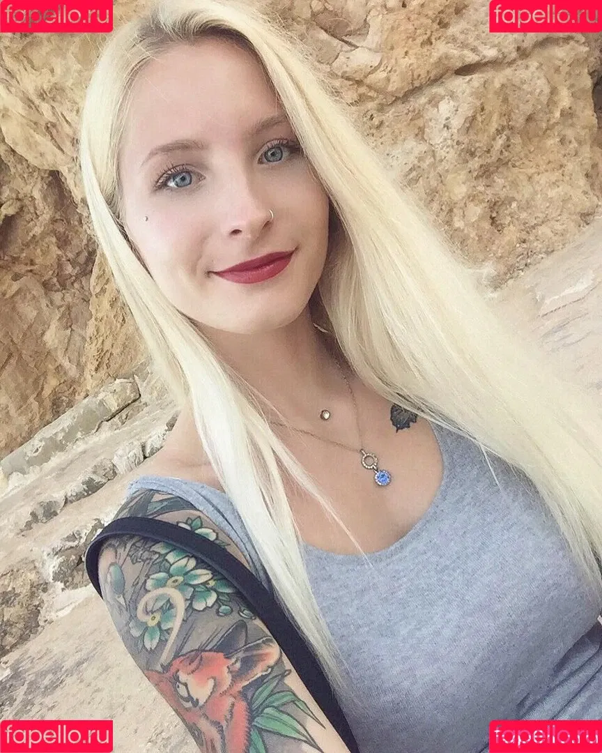 Swann SG Onlyfans Photo Gallery 