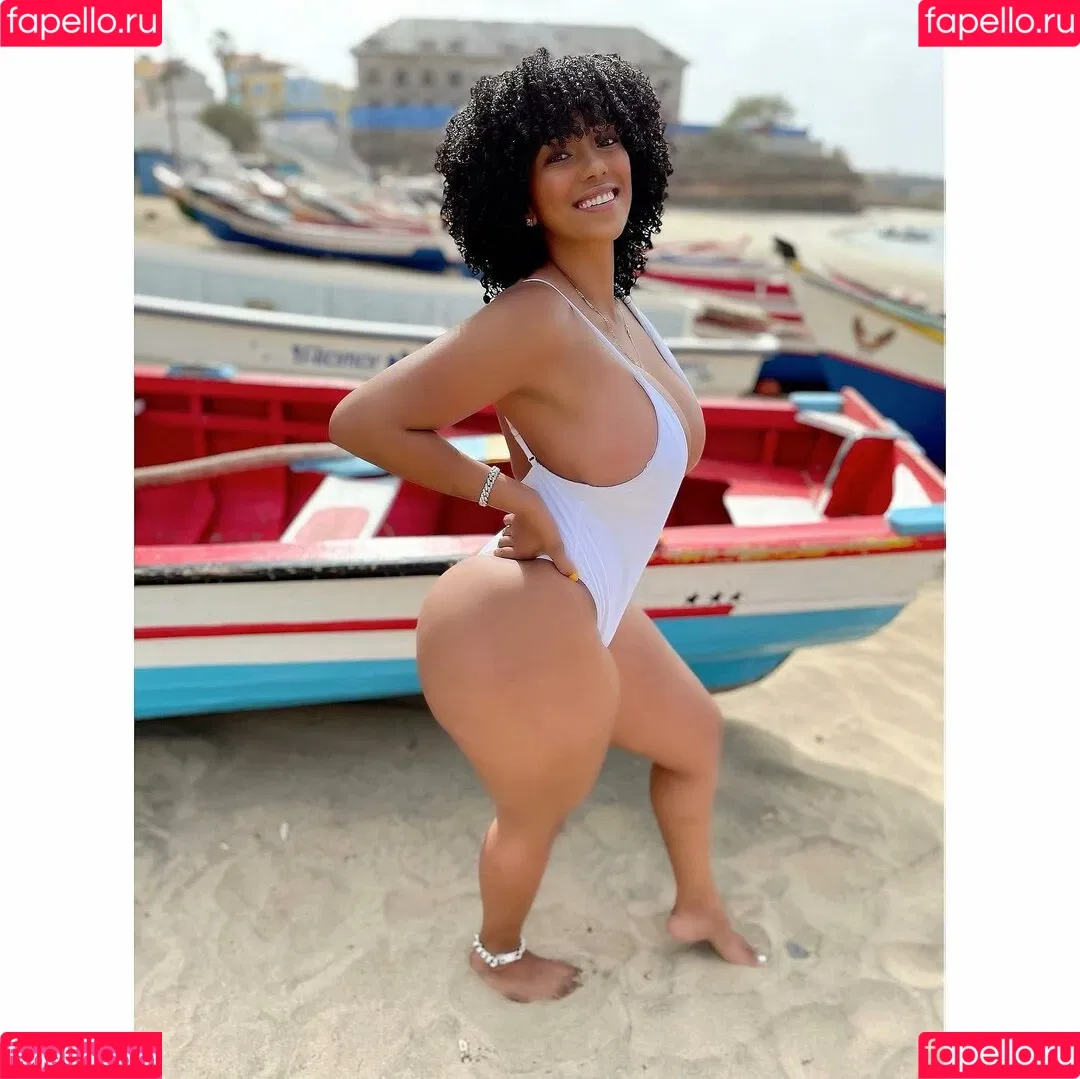 Sophie Likosky Onlyfans Photo Gallery 