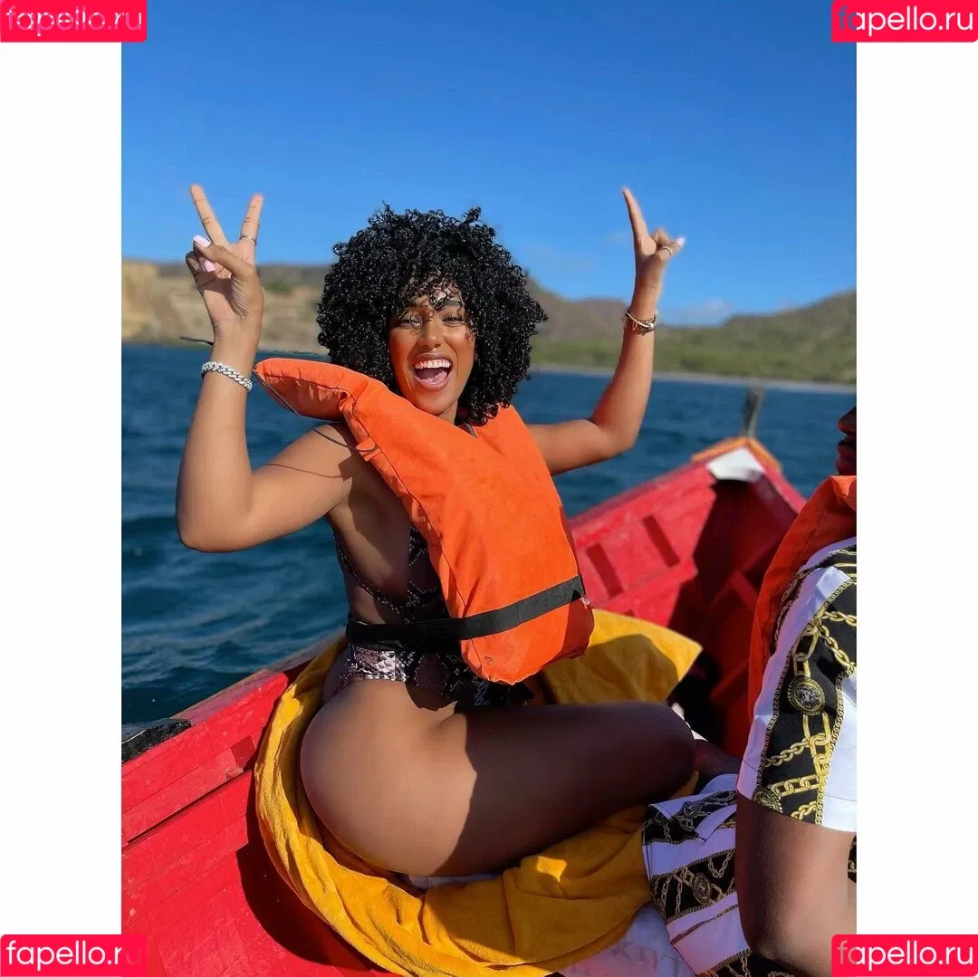 Sophie Likosky Onlyfans Photo Gallery 