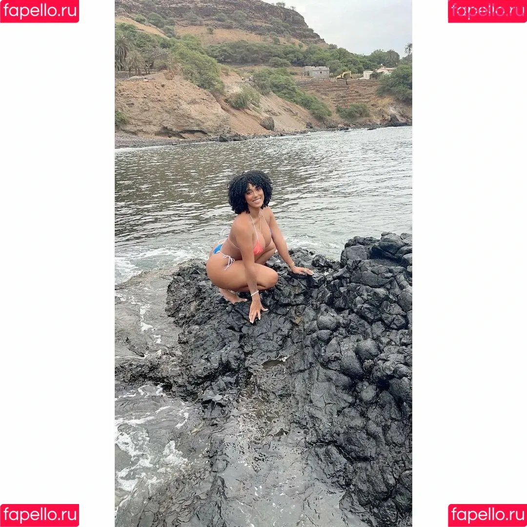 Sophie Likosky Onlyfans Photo Gallery 
