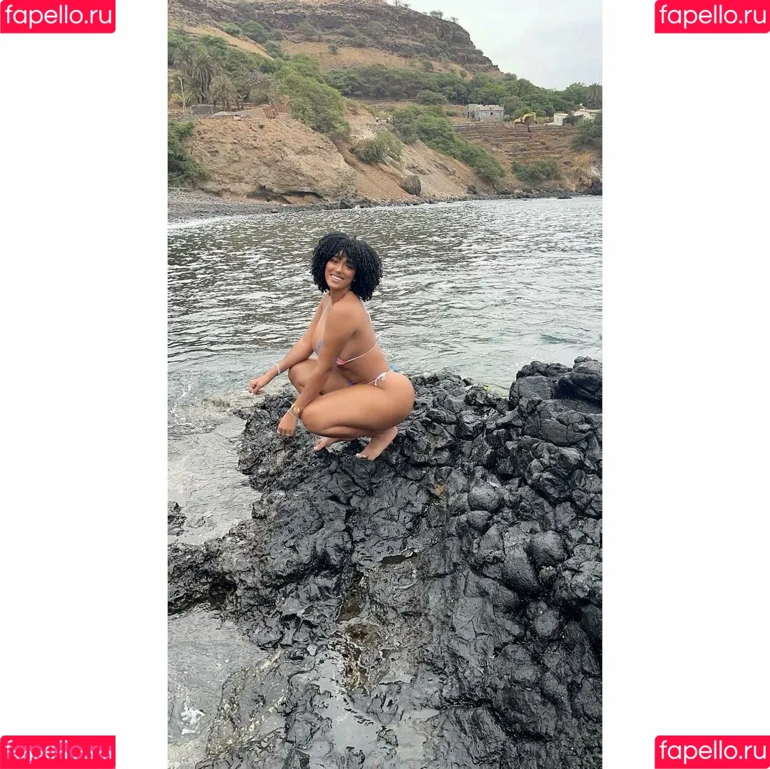 Sophie Likosky Onlyfans Photo Gallery 