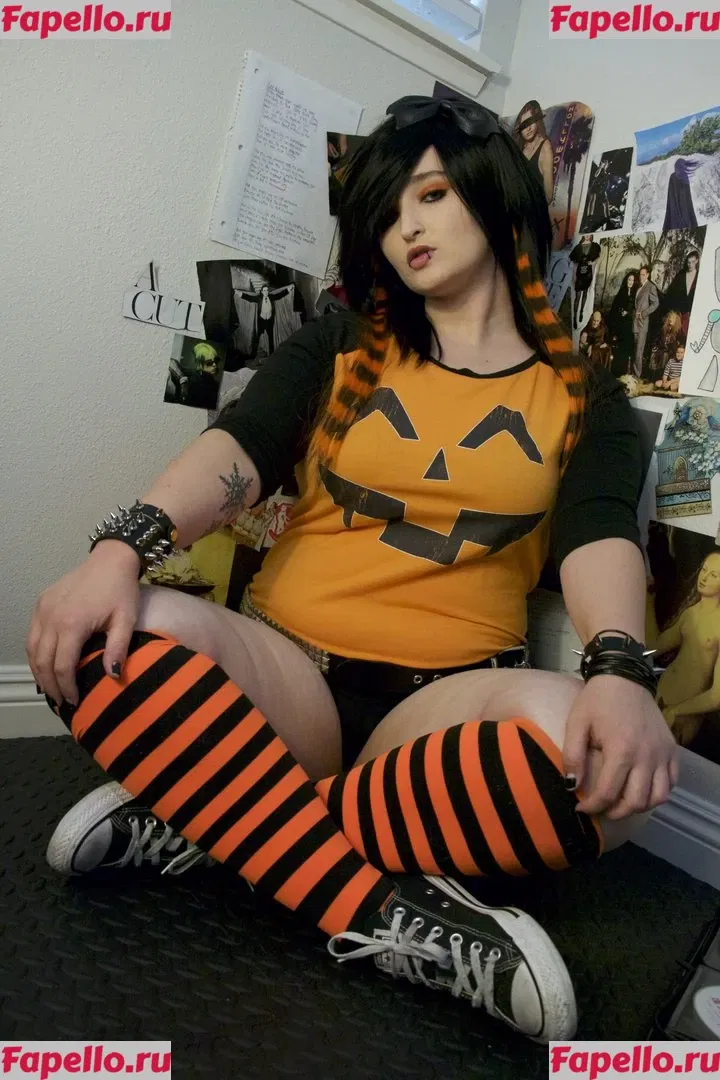 Alexandria The Red Onlyfans Photo Gallery 