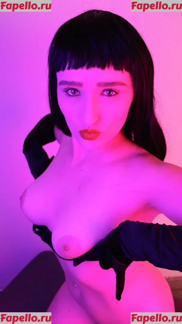 Alexandria The Red Onlyfans Photo Gallery 