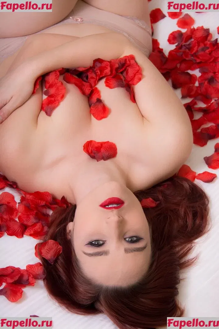 Alexandria The Red Onlyfans Photo Gallery 