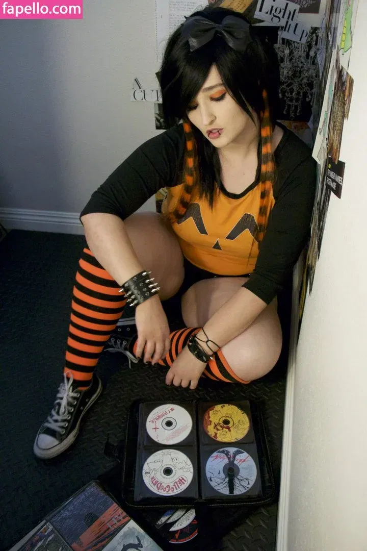 Alexandria The Red Onlyfans Photo Gallery 