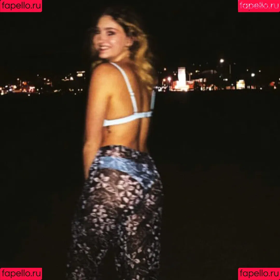 Willow Shields Onlyfans Photo Gallery 