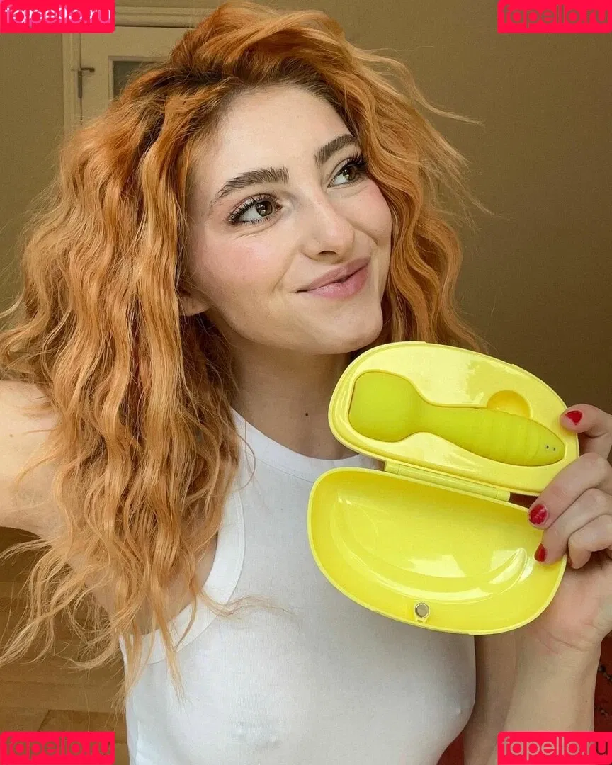 Willow Shields Onlyfans Photo Gallery 