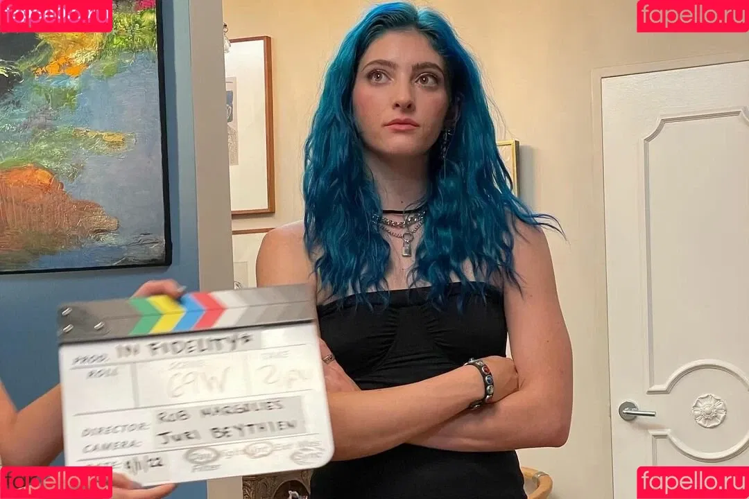 Willow Shields Onlyfans Photo Gallery 