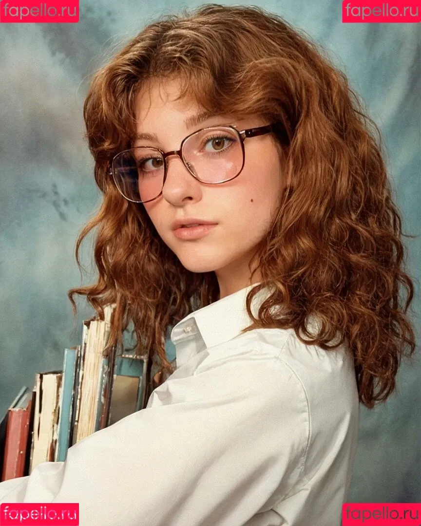 Willow Shields Onlyfans Photo Gallery 