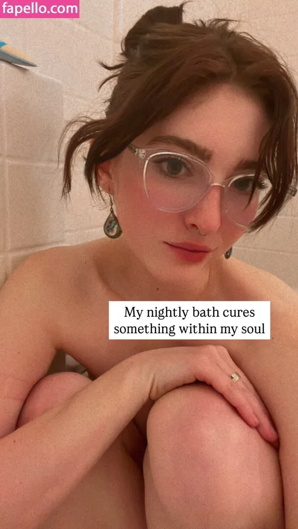 Willow Shields Onlyfans Photo Gallery 