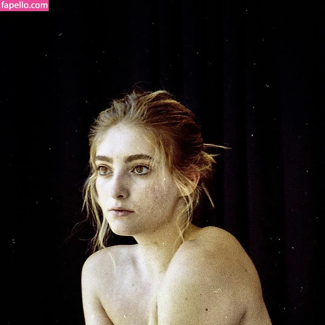 Willow Shields Onlyfans Photo Gallery 